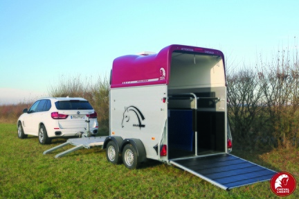 Remorque Van à Chevaux - HIPPOMOBILE ALULINE
