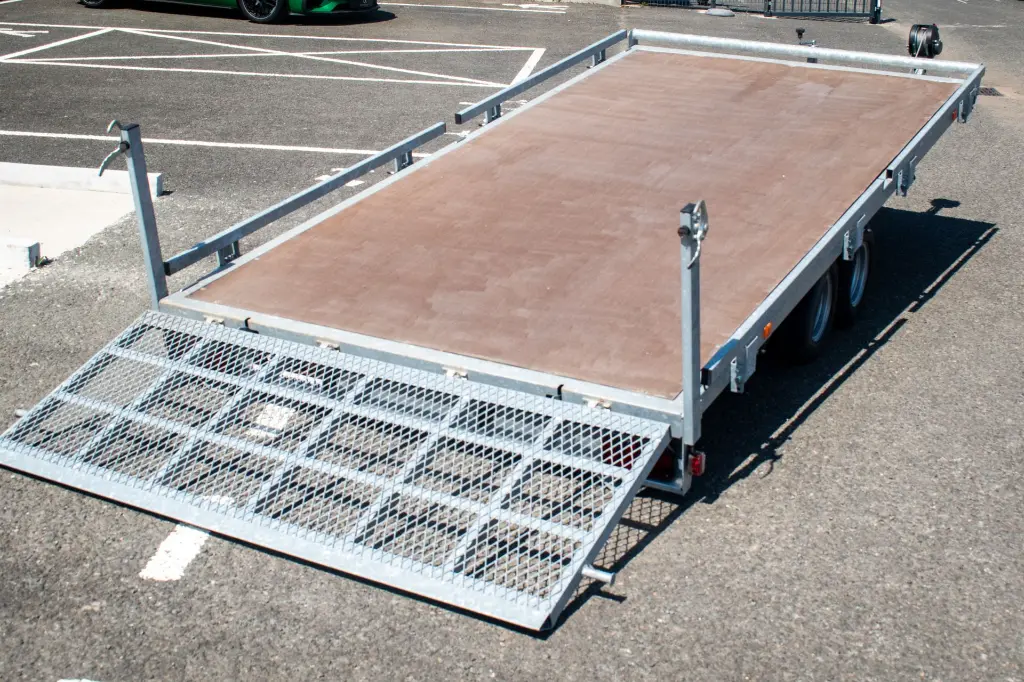 PJD 400 F 270 - 3.webp