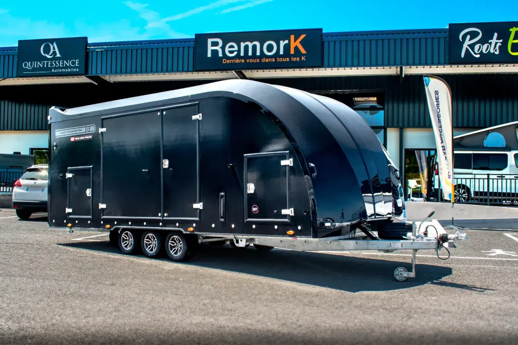 REMORQUE PORTE VOITURE FERMEE BRIAN JAMES RT6 - 5.50 x 2.10 m - 3500 KG