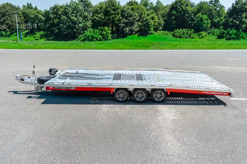REMORQUE PORTE VOITURES BRIAN JAMES - T Transporteur 5.50 x 2.10 m 3500 KG 3 essieux