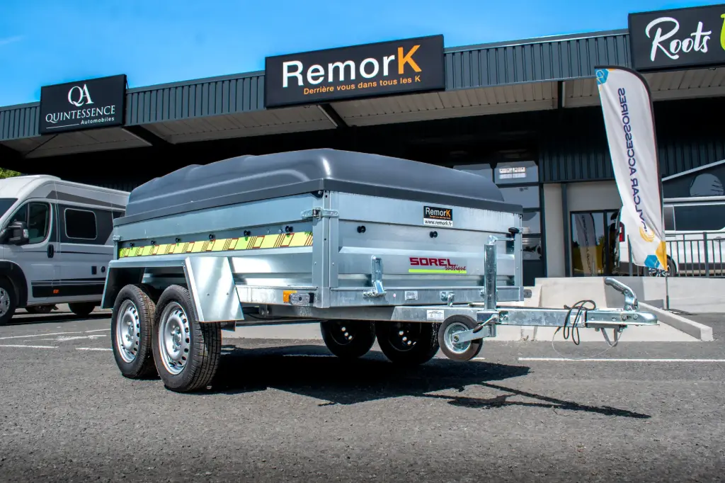 Remorque 236x129x40 AVEC CAPOT