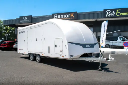 [RT7 BLANCHE] REMORQUE PORTE VOITURE FERMEE BRIAN JAMES RT7 - 6.00 x 2.30 m - 3500 KG